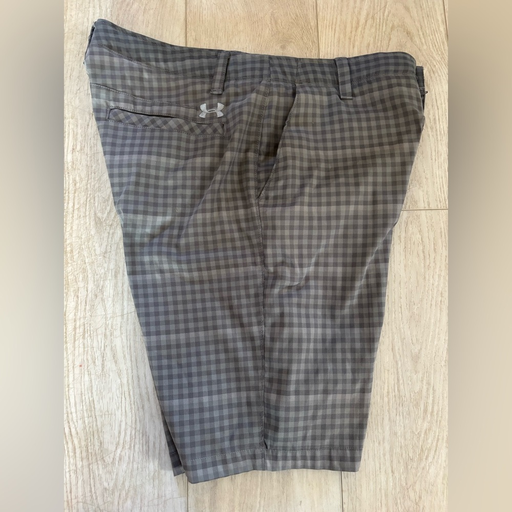 ⛳️ Under Armour Men’s Gray Plaid Golf Shorts - 34” 🏌️‍♂️